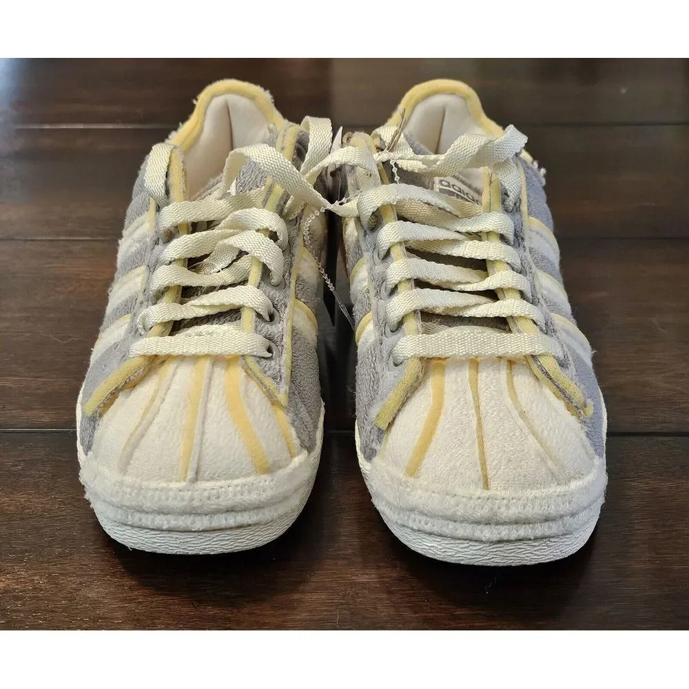 Adidas Cozy Superstar Sneakers Men's Size 4 Sherpa Athletic Shoes Women's Size 6